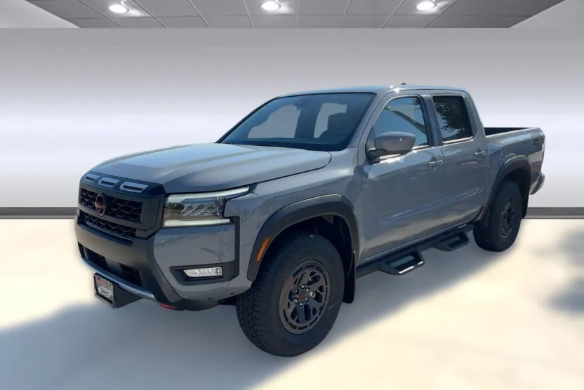 2026 Nissan Frontier PRO-4X photo 1