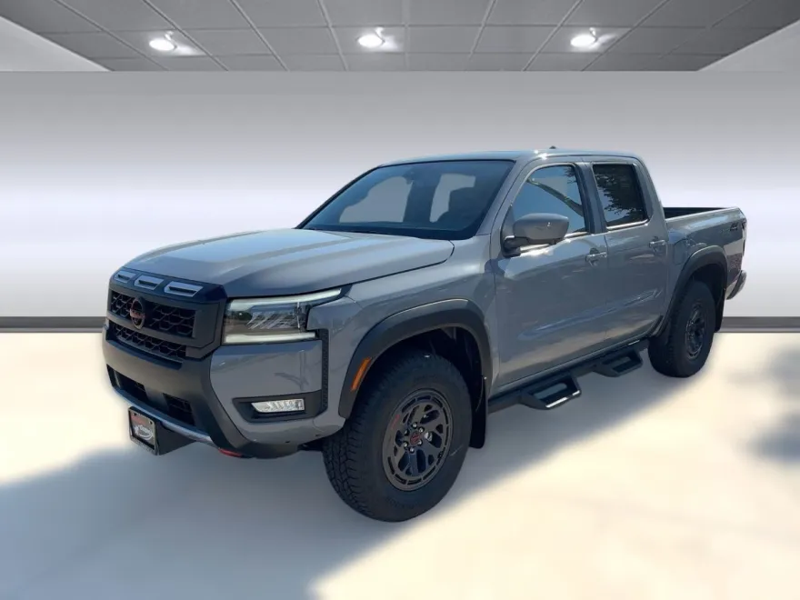 2026 Nissan Frontier PRO-4X photo 1