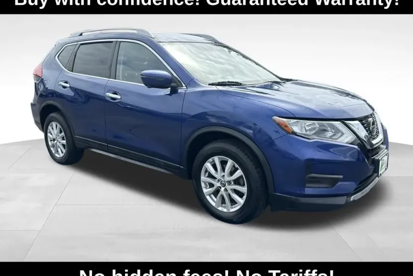 2018 Nissan Rogue SV photo 1