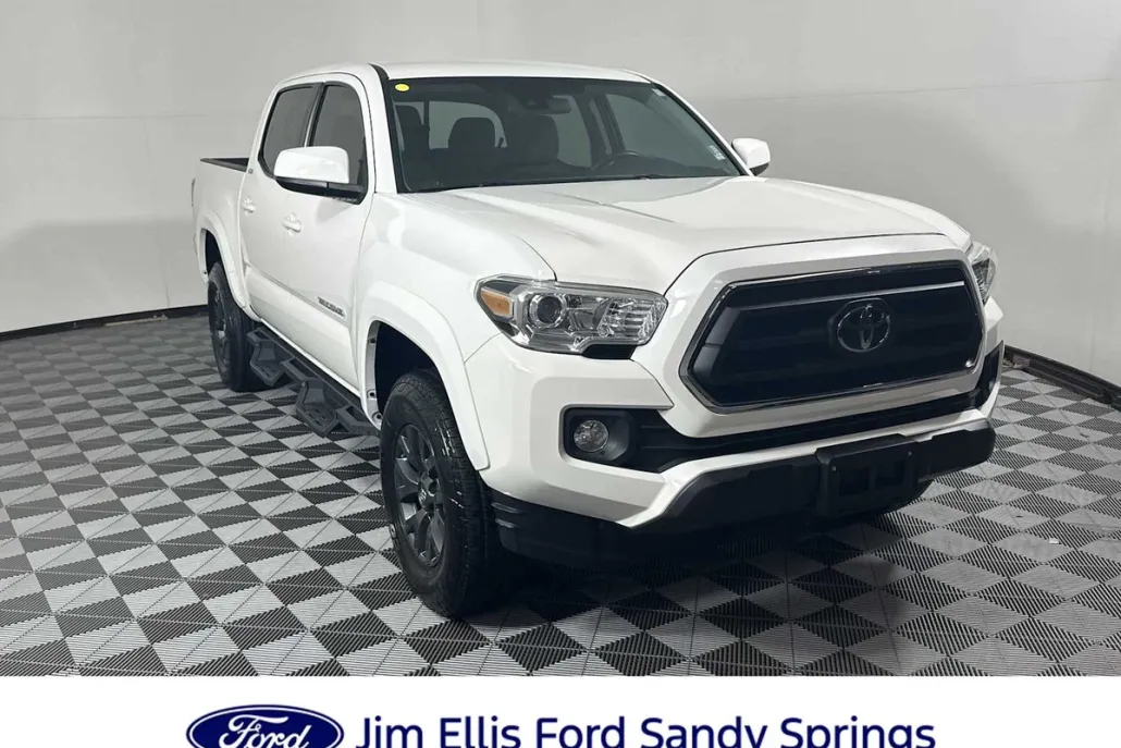 2022 Toyota Tacoma SR5 photo 1