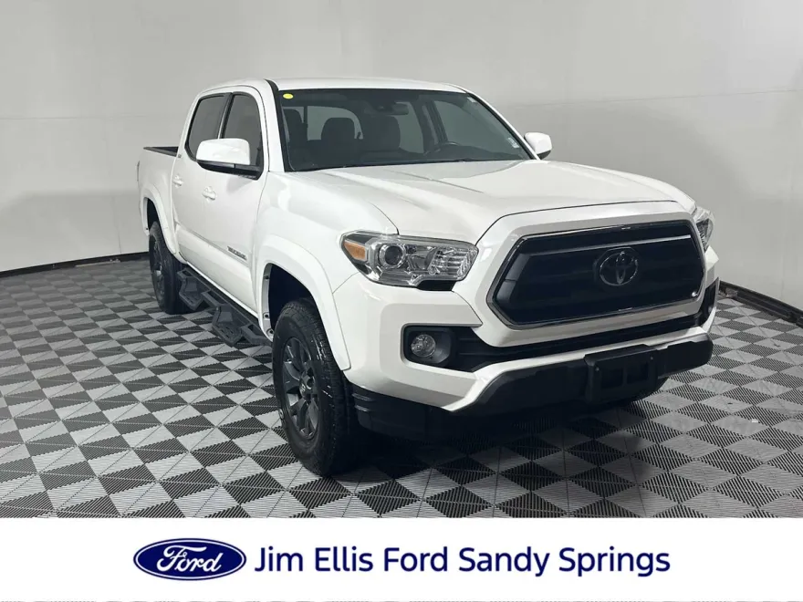 2022 Toyota Tacoma SR5 photo 1