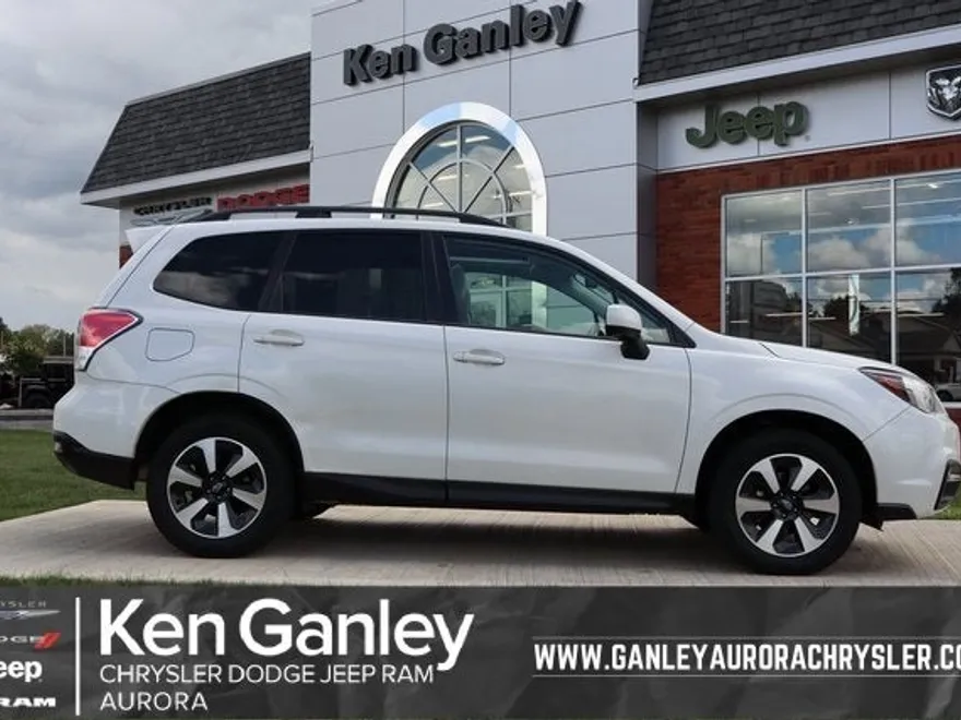 2017 Subaru Forester Premium photo 1