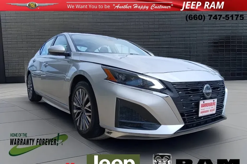 2023 Nissan Altima 2.5 SV photo 1