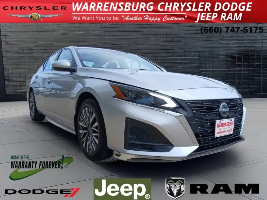 2023 Nissan Altima 2.5 SV photo 1