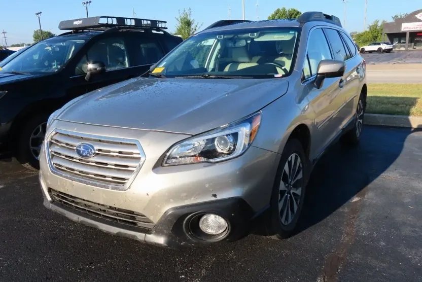 2016 Subaru Outback 3.6R Limited photo 1