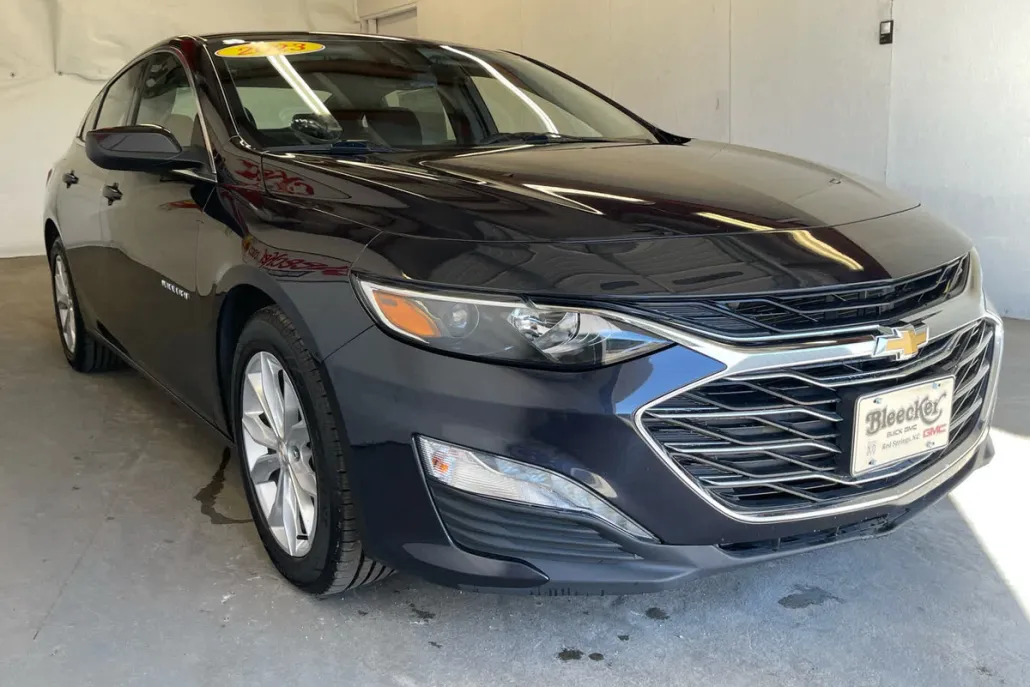 2023 Chevrolet Malibu 1LT photo 1