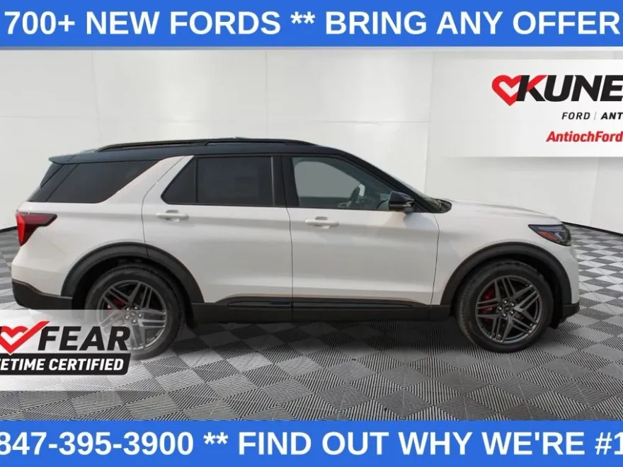 2025 Ford Explorer ST photo 1