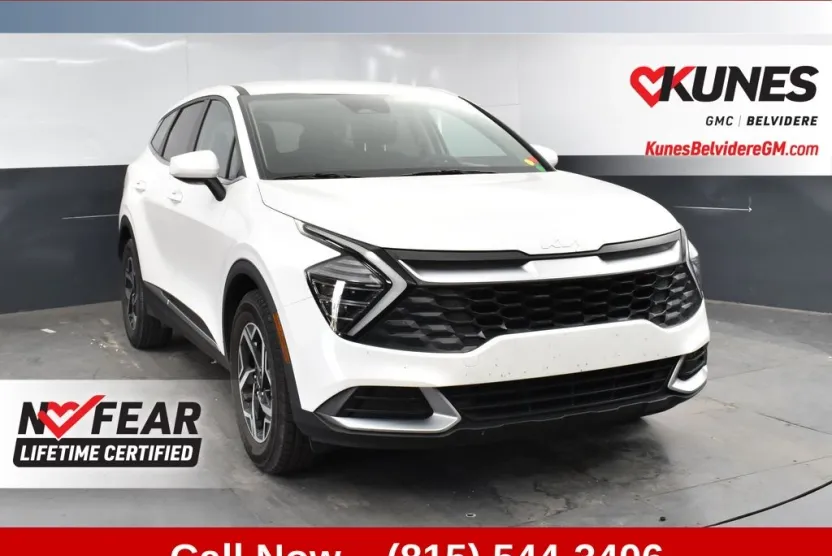 2024 Kia Sportage LX photo 1