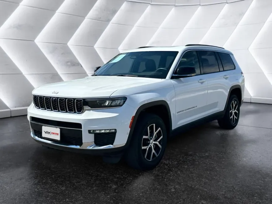 2024 Jeep Grand Cherokee Limited photo 1