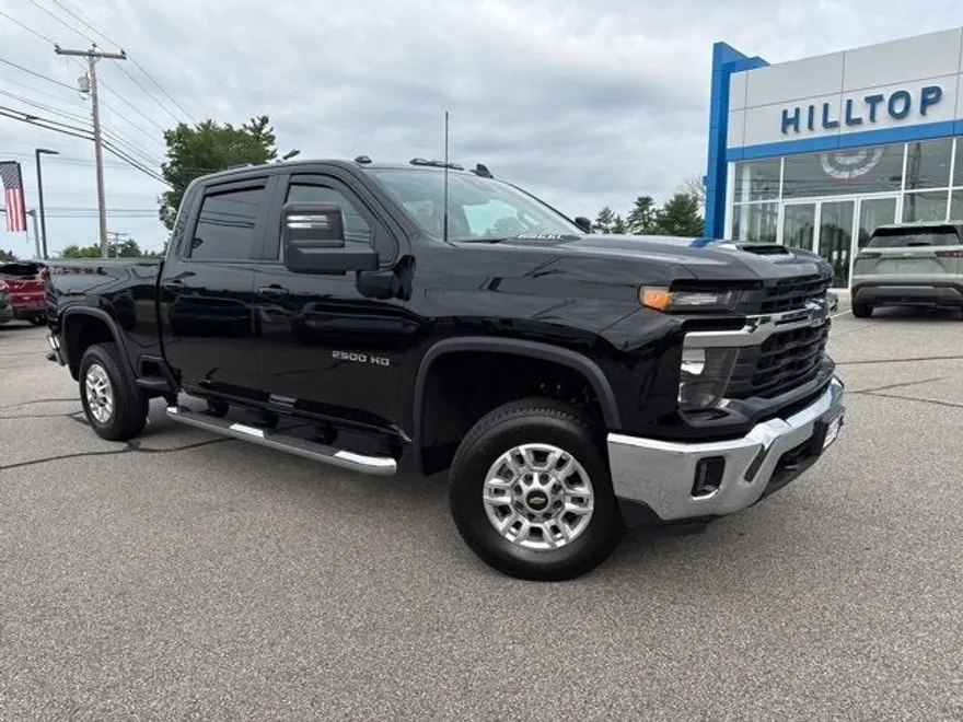 2025 Chevrolet Silverado 2500HD LT photo 1