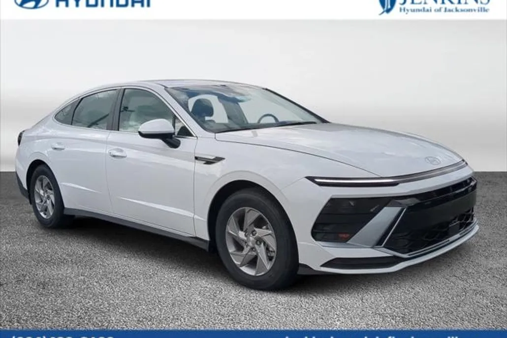 2025 Hyundai Sonata SE photo 1
