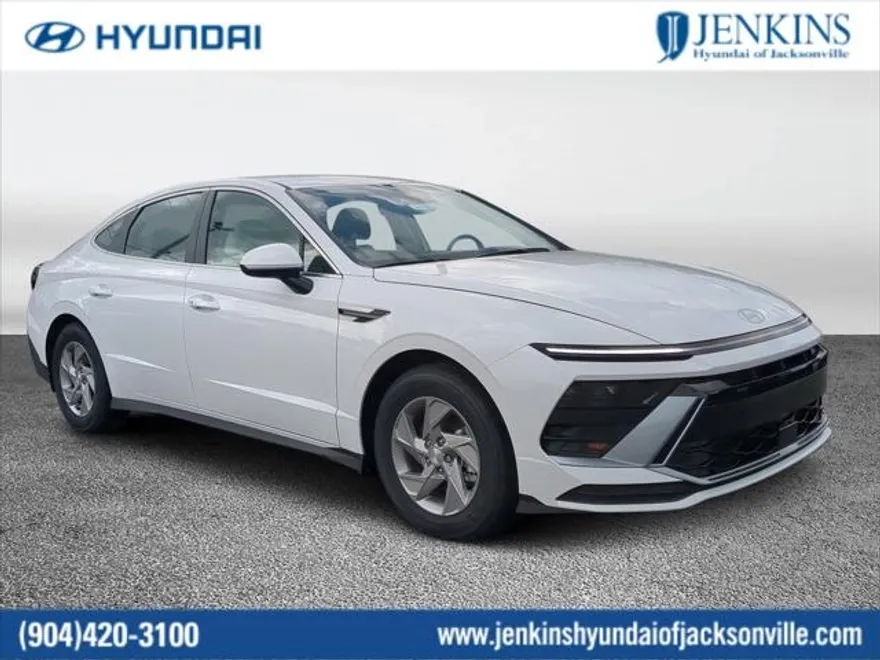2025 Hyundai Sonata SE photo 1