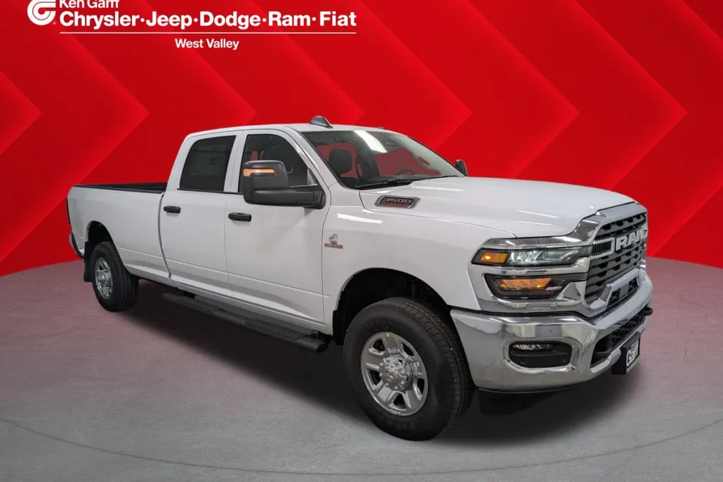2025 Ram 3500 Tradesman photo 1