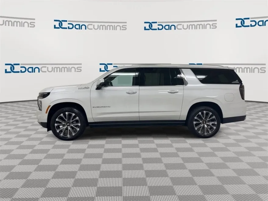 2025 Chevrolet Suburban High Country photo 1