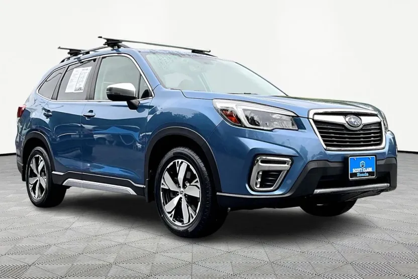 2021 Subaru Forester Touring photo 1