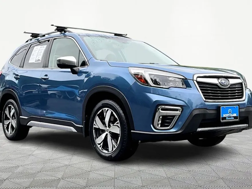 2021 Subaru Forester Touring photo 1