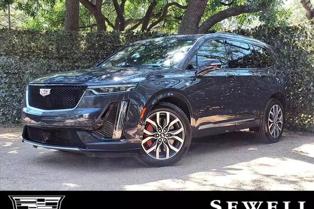 2024 Cadillac XT6 Sport photo 1