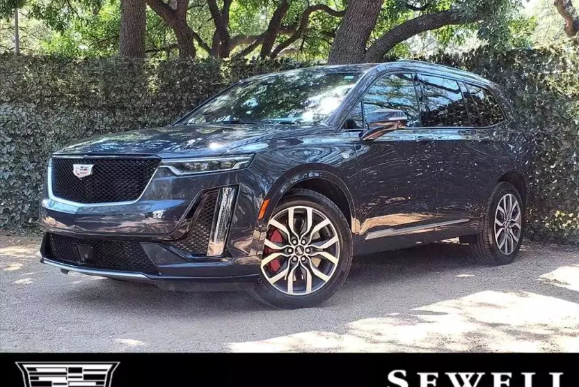2024 Cadillac XT6 Sport photo 1