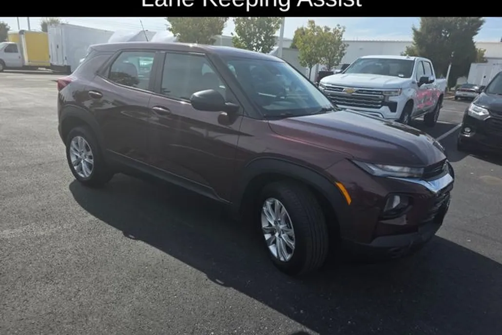 2022 Chevrolet Trailblazer LS photo 1