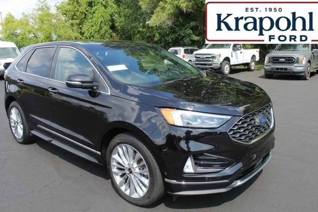 2020 Ford Edge Titanium photo 1