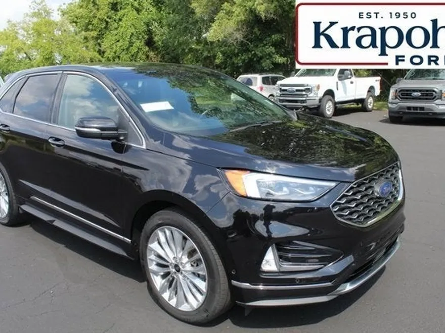 2020 Ford Edge Titanium photo 1