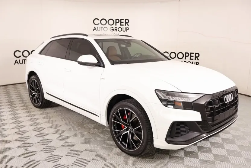 2023 Audi Q8 55 Prestige photo 1