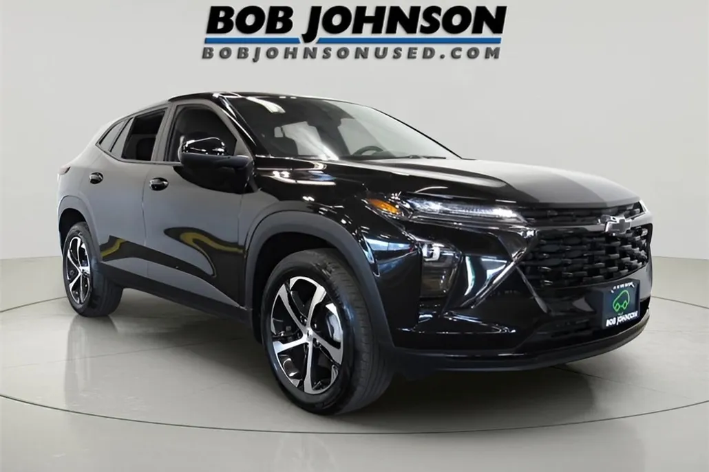 2024 Chevrolet Trax photo 1