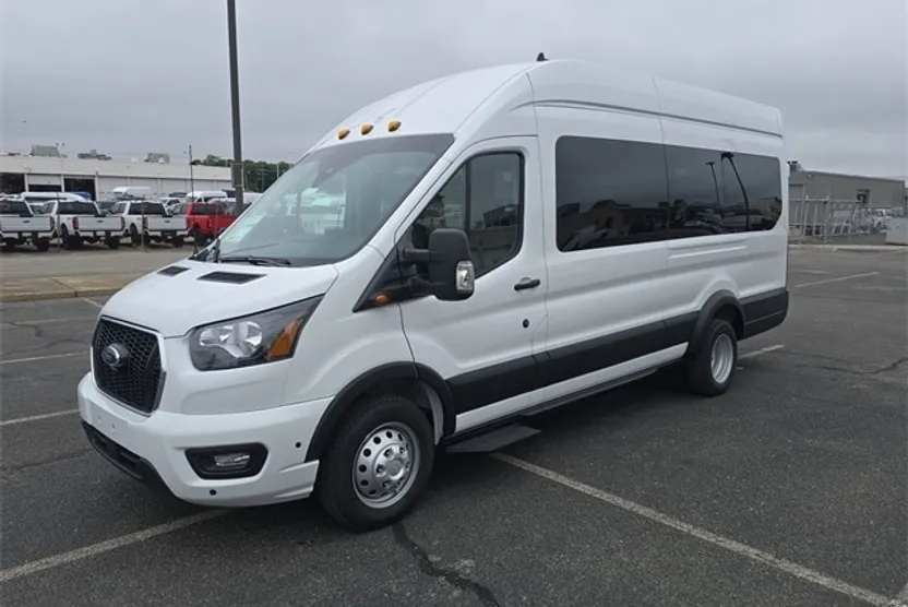 2025 Ford Transit photo 1