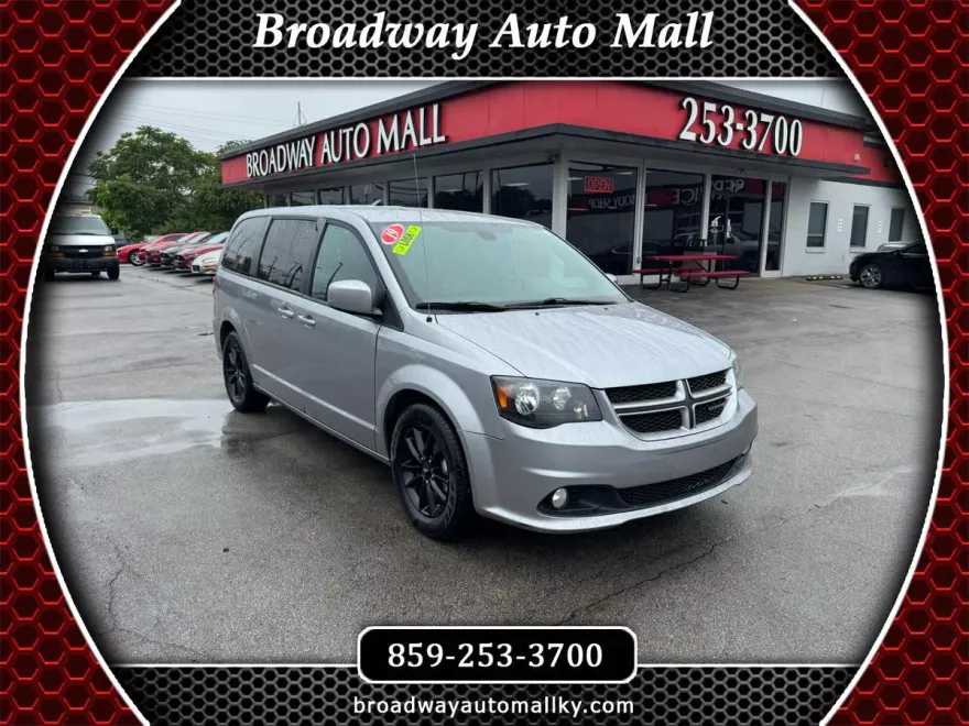 2019 Dodge Grand Caravan GT photo 1