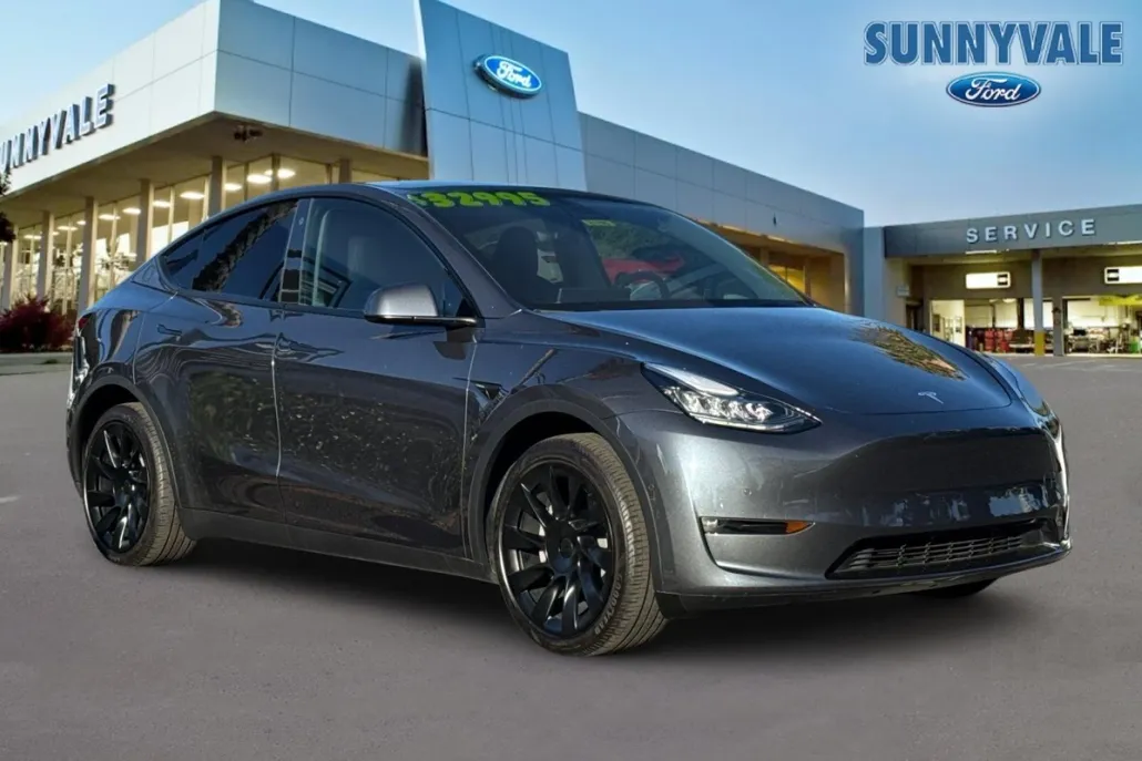 2021 Tesla Model Y Long Range photo 1