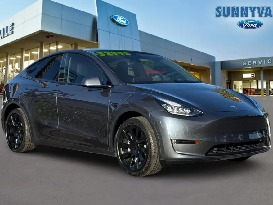 2021 Tesla Model Y Long Range photo 1
