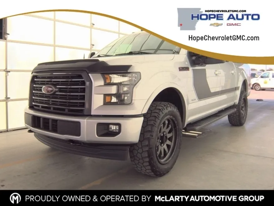 2017 Ford F-150 XLT photo 1