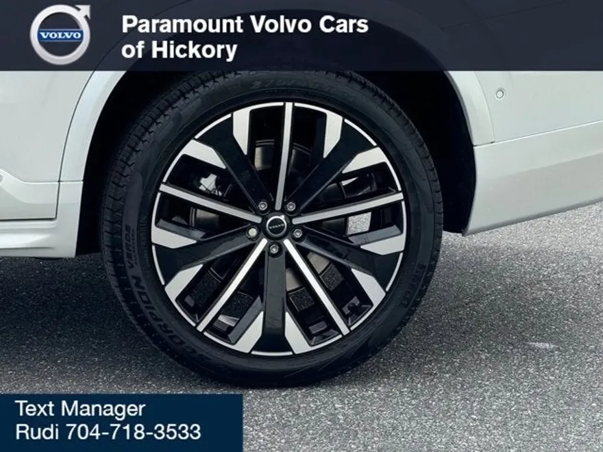 2026 Volvo XC90 Plus photo 1