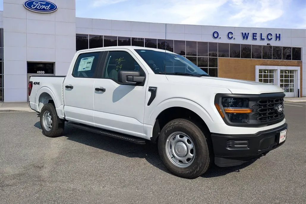 2025 Ford F-150 XL photo 1