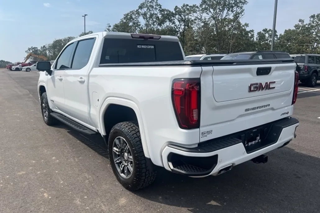 2024 Gmc Sierra 1500 AT4 photo 1