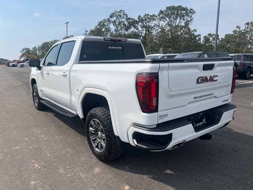 2024 Gmc Sierra 1500 AT4 photo 1