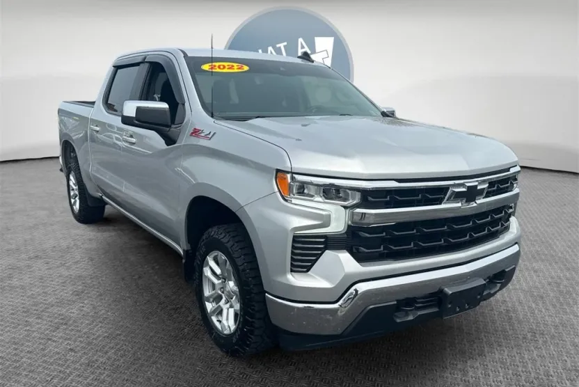2022 Chevrolet Silverado 1500 LT photo 1
