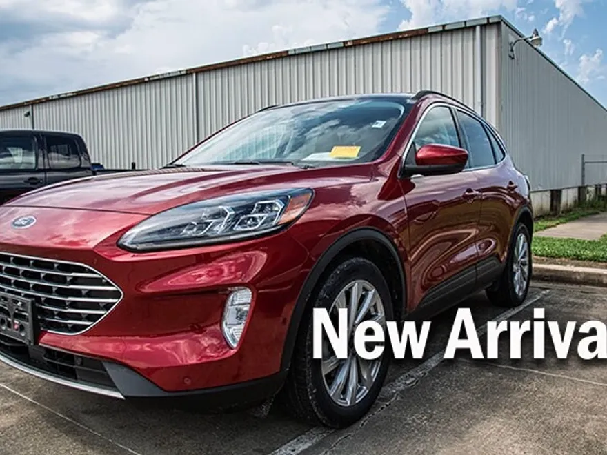 2022 Ford Escape Hybrid Titanium Elite photo 1