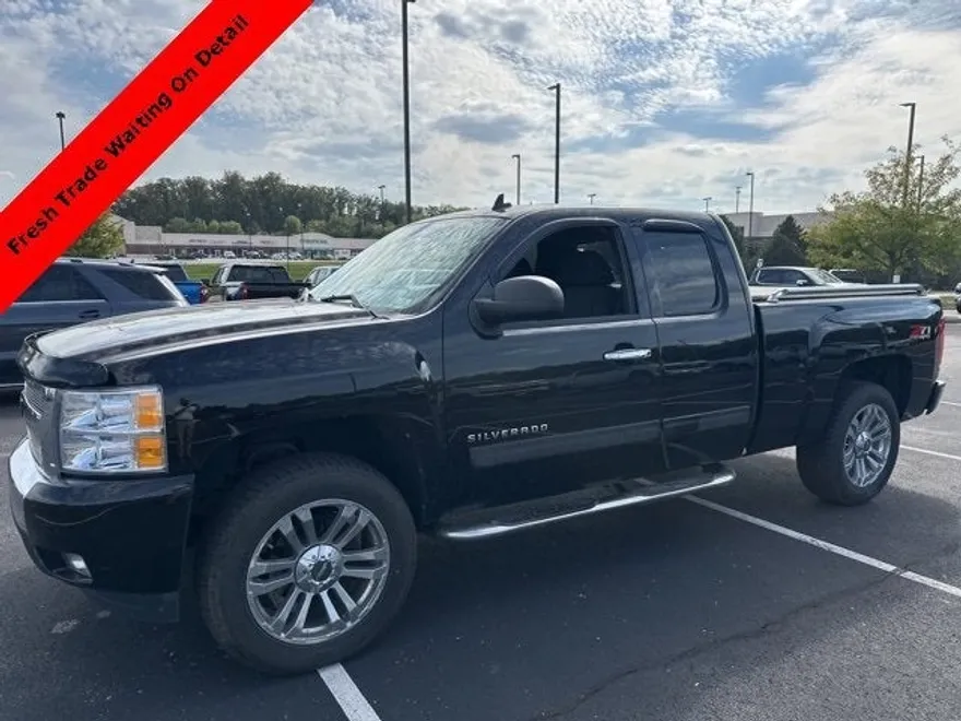 2010 Chevrolet Silverado 1500 LT photo 1