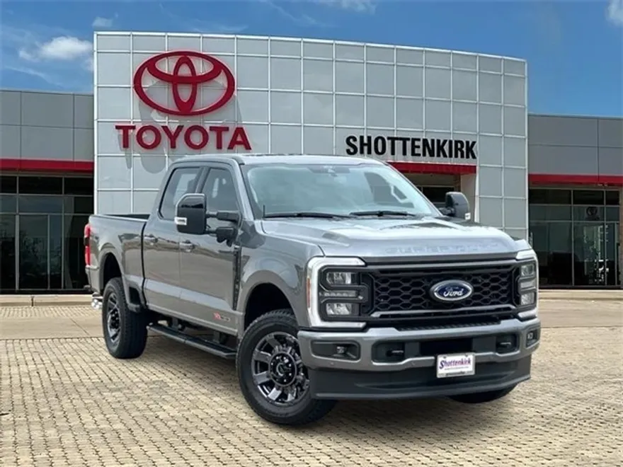 2024 Ford F-250 photo 1