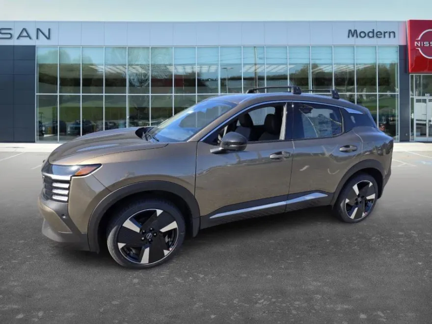 2026 Nissan Kicks SR photo 1