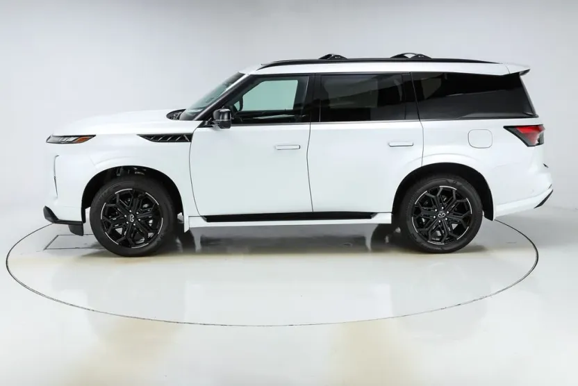 2026 Infiniti QX80 Sensory photo 1