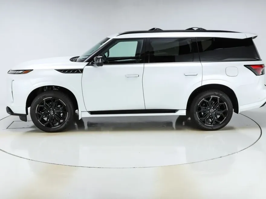 2026 Infiniti QX80 Sensory photo 1