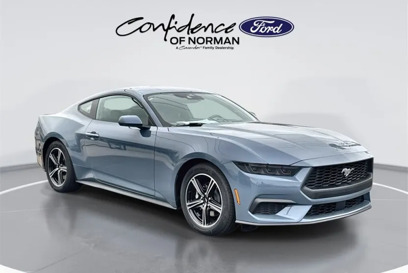 2025 Ford Mustang EcoBoost photo 1