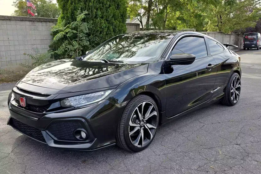 2018 Honda Civic Si photo 1
