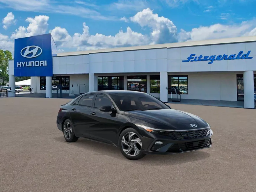 2025 Hyundai Elantra SEL Sport photo 1