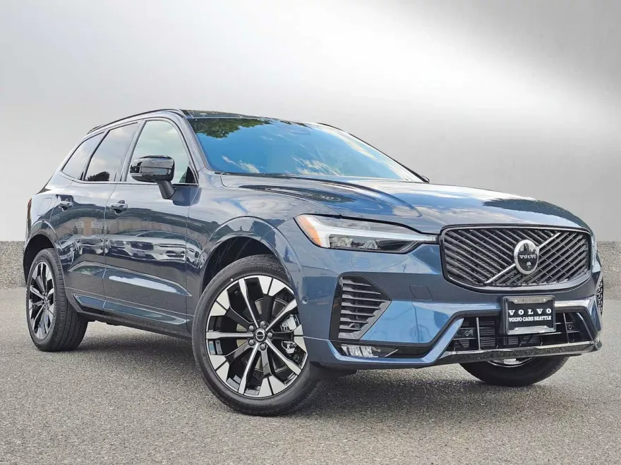 2026 Volvo XC60 B5 Plus photo 1
