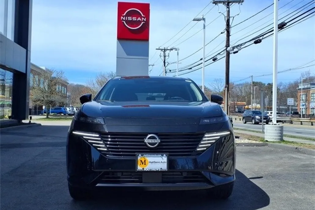 2025 Nissan Murano Platinum photo 1