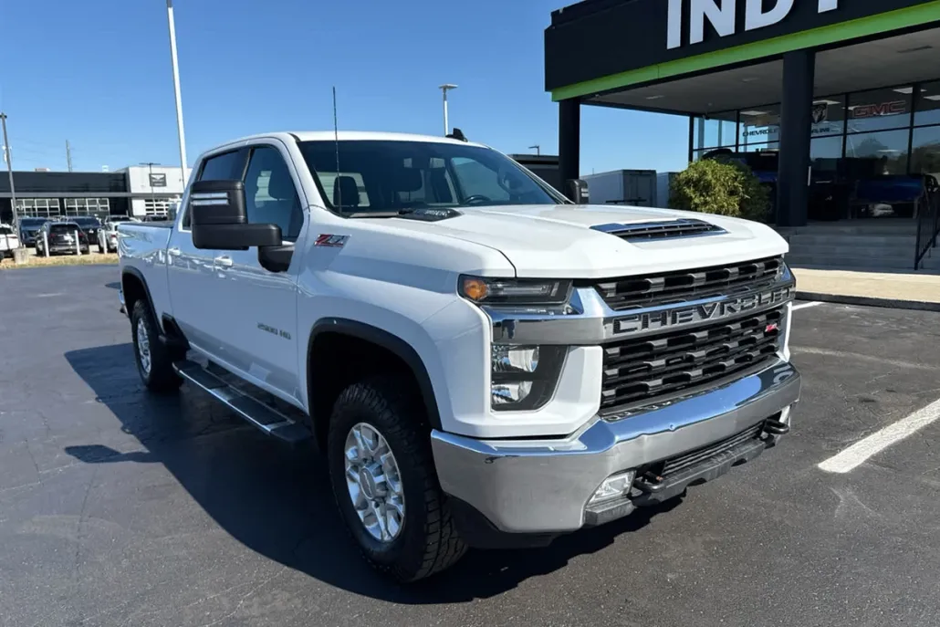 2023 Chevrolet Silverado 2500HD LT photo 1