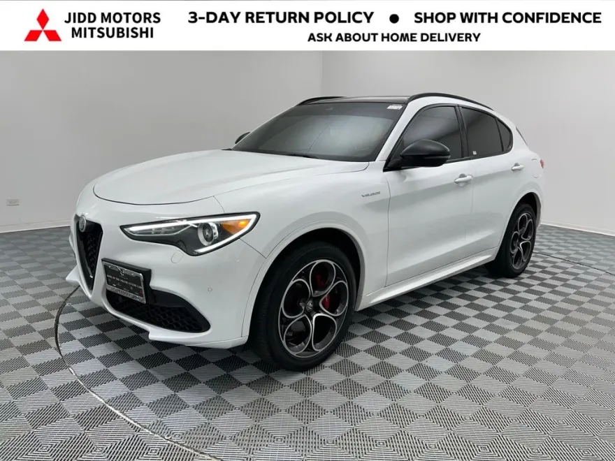 2022 Alfa Romeo Stelvio Ti Sport photo 1